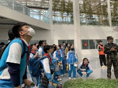 品农耕之趣 享劳动之乐--首都师大附中育鸿学校劳动实践活动